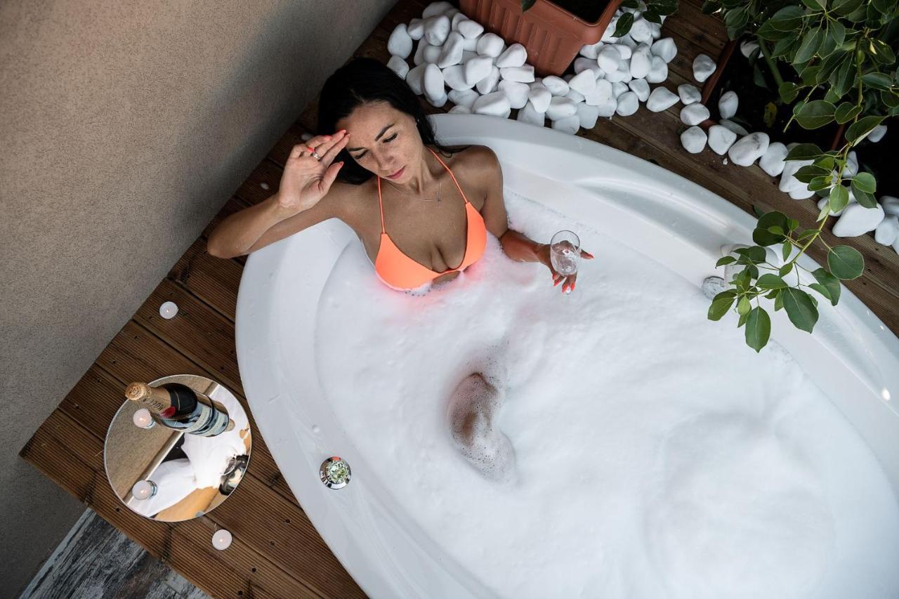 Castello Luxury Residence With Private Jacuzzi Chania  Bagian luar foto